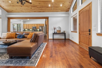 Set in Pinetop Lakes Plaza near Pinetop Lakes Golf & Country on Pinetop Lakes Country Club in Arizona - for sale on GolfHomes.com, golf home, golf lot