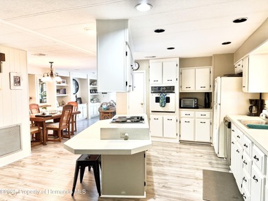 New Listing in the High Point Highly Desirable 55+ Golf on High Point Golf Club, Inc. in Florida - for sale on GolfHomes.com, golf home, golf lot