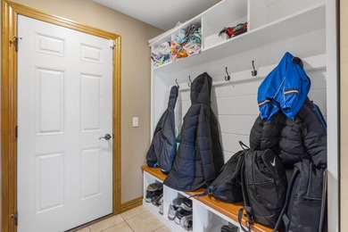 Motivated sellers! Welcome to this beautiful all-brick on Deer Lake Golf Club in Missouri - for sale on GolfHomes.com, golf home, golf lot