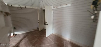 Resort living at its finest! 3/2 with screened porch, RV garage on The Great Outdoors Golf and Country Club in Florida - for sale on GolfHomes.com, golf home, golf lot