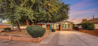 Beautifully updated 3 bed, 2 bath block home with a den on a on Palo Verde Golf Course in Arizona - for sale on GolfHomes.com, golf home, golf lot