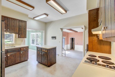 Discover the chance to make this executive home your own on  in South Carolina - for sale on GolfHomes.com, golf home, golf lot