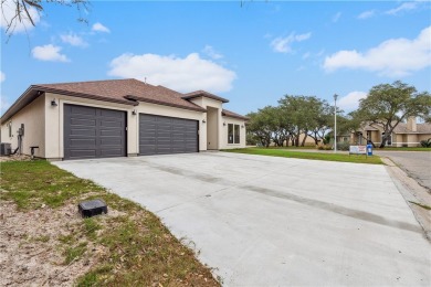 New construction located in the desired Rockport Country Club on Rockport Country Club in Texas - for sale on GolfHomes.com, golf home, golf lot