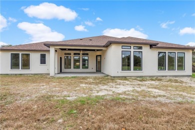 New construction located in the desired Rockport Country Club on Rockport Country Club in Texas - for sale on GolfHomes.com, golf home, golf lot