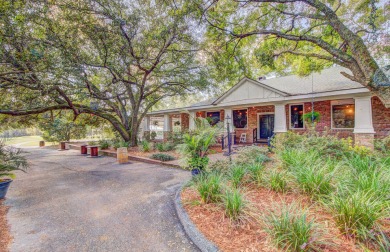 Discover the chance to make this executive home your own on  in South Carolina - for sale on GolfHomes.com, golf home, golf lot