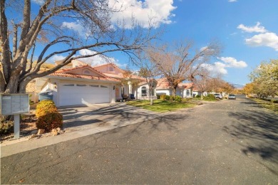 Charming 3-bedroom, 2-bathroom townhome in the desirable on St. George Golf Course in Utah - for sale on GolfHomes.com, golf home, golf lot