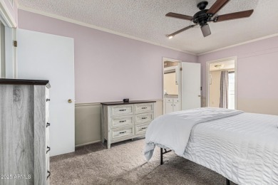 WELCOME HOME to this beautiful end-unit home! Boasting  2BR & 1 on Sun City Lakes West and East in Arizona - for sale on GolfHomes.com, golf home, golf lot