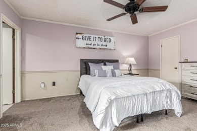 WELCOME HOME to this beautiful end-unit home! Boasting  2BR & 1 on Sun City Lakes West and East in Arizona - for sale on GolfHomes.com, golf home, golf lot