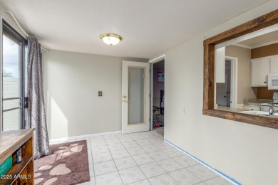 WELCOME HOME to this beautiful end-unit home! Boasting  2BR & 1 on Sun City Lakes West and East in Arizona - for sale on GolfHomes.com, golf home, golf lot