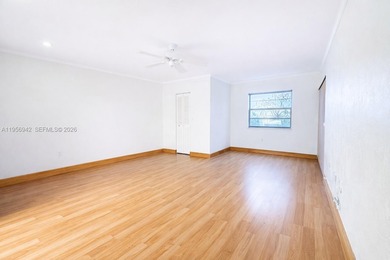 WOW! WHAT AN OPPORTUNITY -- PRICED TO SELL! Spacious 3-bedroom on Inverrary Country Club in Florida - for sale on GolfHomes.com, golf home, golf lot