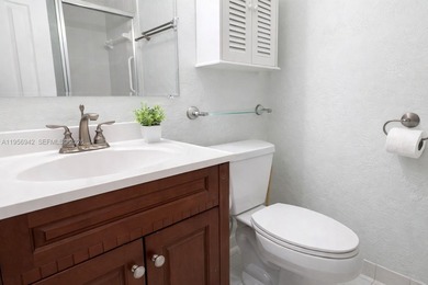 WOW! WHAT AN OPPORTUNITY -- PRICED TO SELL! Spacious 3-bedroom on Inverrary Country Club in Florida - for sale on GolfHomes.com, golf home, golf lot