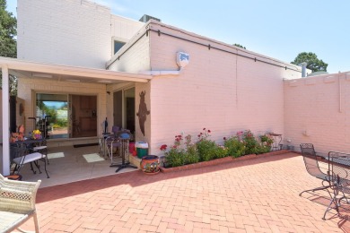 Beautifully updated corner-unit townhome in Villa Serena, within on The Canyon Club in New Mexico - for sale on GolfHomes.com, golf home, golf lot
