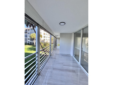 Impeccable 3BR/2BA corner unit in Palm-Aire! Completely on Palm-Aire Country Club and Resort - Palms in Florida - for sale on GolfHomes.com, golf home, golf lot