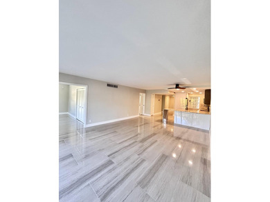 Impeccable 3BR/2BA corner unit in Palm-Aire! Completely on Palm-Aire Country Club and Resort - Palms in Florida - for sale on GolfHomes.com, golf home, golf lot