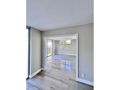 Impeccable 3BR/2BA corner unit in Palm-Aire! Completely on Palm-Aire Country Club and Resort - Palms in Florida - for sale on GolfHomes.com, golf home, golf lot