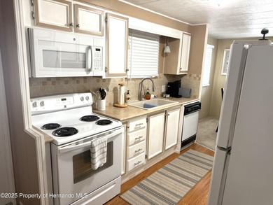 Beautifully maintained 2 bedroom, 2 bathroom home located in the on High Point Golf Club, Inc. in Florida - for sale on GolfHomes.com, golf home, golf lot