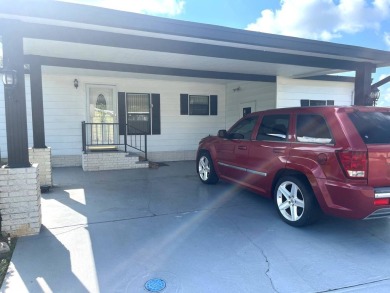 This home is new on the market and boasts in excess of 1400 on The Meadows At Countrywood in Florida - for sale on GolfHomes.com, golf home, golf lot