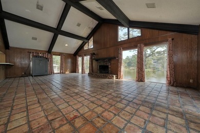 Discover a great WATERFRONT opportunity in the gated community on Hide-A-Way Lake Golf Course in Texas - for sale on GolfHomes.com, golf home, golf lot