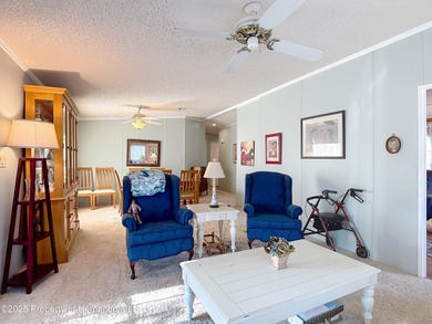 BRAND NEW ROOF TO BE INSTALLED PRIOR TO CLOSING. Welcome to this on Brookridge Country Club in Florida - for sale on GolfHomes.com, golf home, golf lot