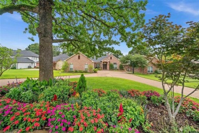 Exquisite, effortless design plus total home remodel in 2023 on Oak Hurst Golf Course in Texas - for sale on GolfHomes.com, golf home, golf lot