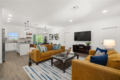 DEAL!!!! FURNISHED! This move-in ready, 2023 built home is on Sun n Lake Golf and Country Club in Florida - for sale on GolfHomes.com, golf home, golf lot