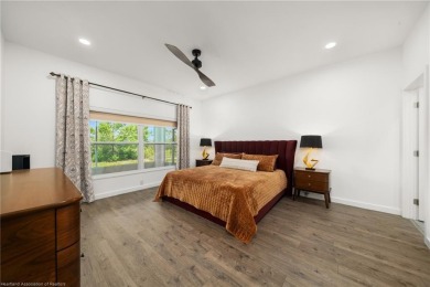 DEAL!!!! FURNISHED! This move-in ready, 2023 built home is on Sun n Lake Golf and Country Club in Florida - for sale on GolfHomes.com, golf home, golf lot