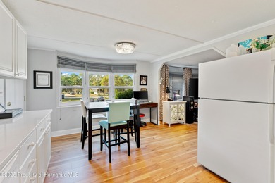 Welcome to this beautifully renovated 2-bedroom, 1.5-bath home on High Point Golf Club, Inc. in Florida - for sale on GolfHomes.com, golf home, golf lot