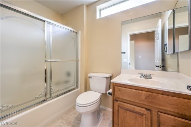 Nice single-story 2 bed, 2 bath townhome in Sun City Summerlin on Highland Falls Golf Club in Nevada - for sale on GolfHomes.com, golf home, golf lot