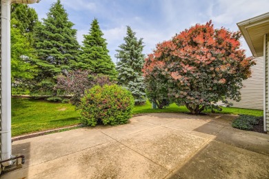 COMPELLING VALUE for Cantigny model w/sunroom! Large living on Whisper Creek Golf Club in Illinois - for sale on GolfHomes.com, golf home, golf lot