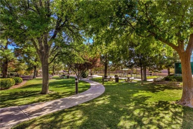 Nice single-story 2 bed, 2 bath townhome in Sun City Summerlin on Highland Falls Golf Club in Nevada - for sale on GolfHomes.com, golf home, golf lot