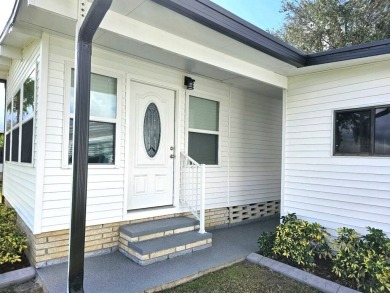 Welcome to this beautifully maintained 2-bedroom, 2-bathroom on Crystal Lake Club in Florida - for sale on GolfHomes.com, golf home, golf lot