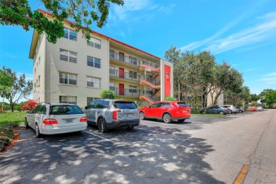 1 bedroom 1 bath, PopularA MODEL, 685 sq.ft. with a Great VIEW! on Flamingo Lakes Country Club in Florida - for sale on GolfHomes.com, golf home, golf lot