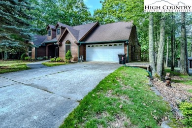 Rare Gem on Beech Mountain!
Experience the ease of one-level on Beech Mountain Club in North Carolina - for sale on GolfHomes.com, golf home, golf lot