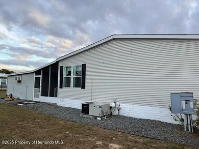 This 3 bedroom, 2 bathroom home is located in the desirable 55+ on Brookridge Country Club in Florida - for sale on GolfHomes.com, golf home, golf lot