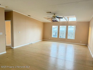 This 3 bedroom, 2 bathroom home is located in the desirable 55+ on Brookridge Country Club in Florida - for sale on GolfHomes.com, golf home, golf lot