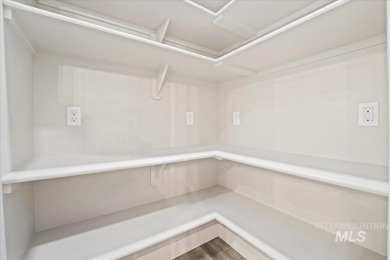 Step into comfort and convenience with this brand new custom on Hunters Point Golf Club in Idaho - for sale on GolfHomes.com, golf home, golf lot
