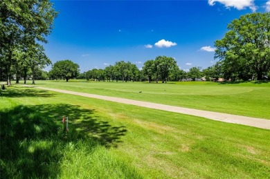 Absolute dream quarter acre golf course lot located in the on Pinnacle Golf and Boat Club in Texas - for sale on GolfHomes.com, golf home, golf lot