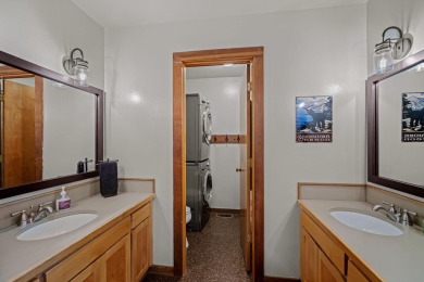 Welcome to 10% ownership in a beautifully updated Wildflower on Sunriver Woodlands Golf Course in Oregon - for sale on GolfHomes.com, golf home, golf lot