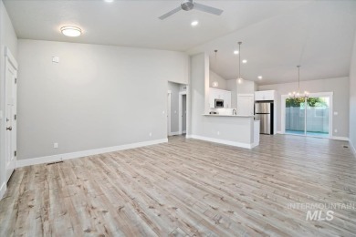Step into comfort and convenience with this brand new custom on Hunters Point Golf Club in Idaho - for sale on GolfHomes.com, golf home, golf lot