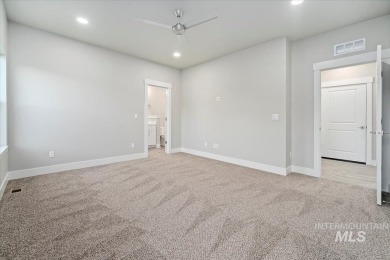 Step into comfort and convenience with this brand new custom on Hunters Point Golf Club in Idaho - for sale on GolfHomes.com, golf home, golf lot