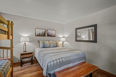 Welcome to 10% ownership in a beautifully updated Wildflower on Sunriver Woodlands Golf Course in Oregon - for sale on GolfHomes.com, golf home, golf lot