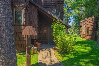 Welcome to 10% ownership in a beautifully updated Wildflower on Sunriver Woodlands Golf Course in Oregon - for sale on GolfHomes.com, golf home, golf lot