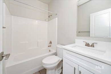 Step into comfort and convenience with this brand new custom on Hunters Point Golf Club in Idaho - for sale on GolfHomes.com, golf home, golf lot