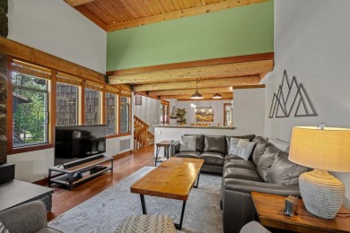Welcome to 10% ownership in a beautifully updated Wildflower on Sunriver Woodlands Golf Course in Oregon - for sale on GolfHomes.com, golf home, golf lot