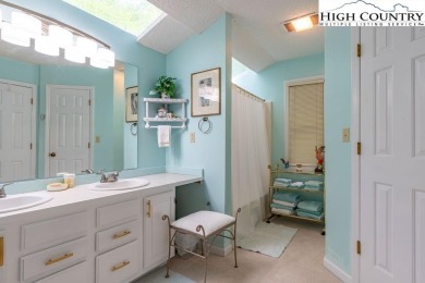 Charming, serene mountain home on Beech mountain with a LEVEL on Beech Mountain Club in North Carolina - for sale on GolfHomes.com, golf home, golf lot