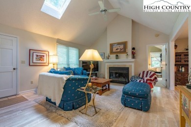 Charming, serene mountain home on Beech mountain with a LEVEL on Beech Mountain Club in North Carolina - for sale on GolfHomes.com, golf home, golf lot