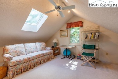 Charming, serene mountain home on Beech mountain with a LEVEL on Beech Mountain Club in North Carolina - for sale on GolfHomes.com, golf home, golf lot