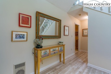 Charming, serene mountain home on Beech mountain with a LEVEL on Beech Mountain Club in North Carolina - for sale on GolfHomes.com, golf home, golf lot