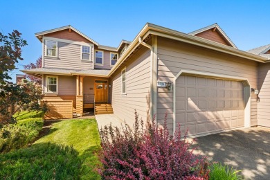 Stunning Forest Ridge Townhome on the Ridge Golf Course in Eagle on Eagle Crest Golf Resort - Ridge Course in Oregon - for sale on GolfHomes.com, golf home, golf lot