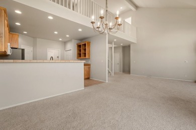 Stunning Forest Ridge Townhome on the Ridge Golf Course in Eagle on Eagle Crest Golf Resort - Ridge Course in Oregon - for sale on GolfHomes.com, golf home, golf lot